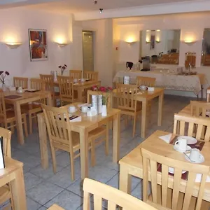 Leeson Downtown Hotel